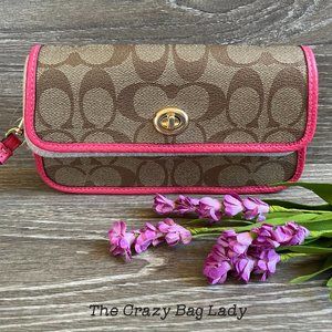 NWT 🛍 COACH Signature Wristlet Wallet Brown/Pink
